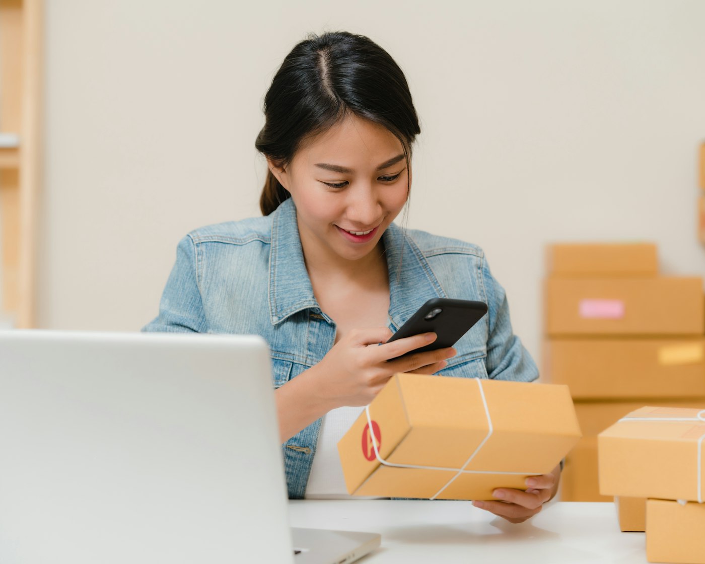 Small business owner set up with outsourced local seo